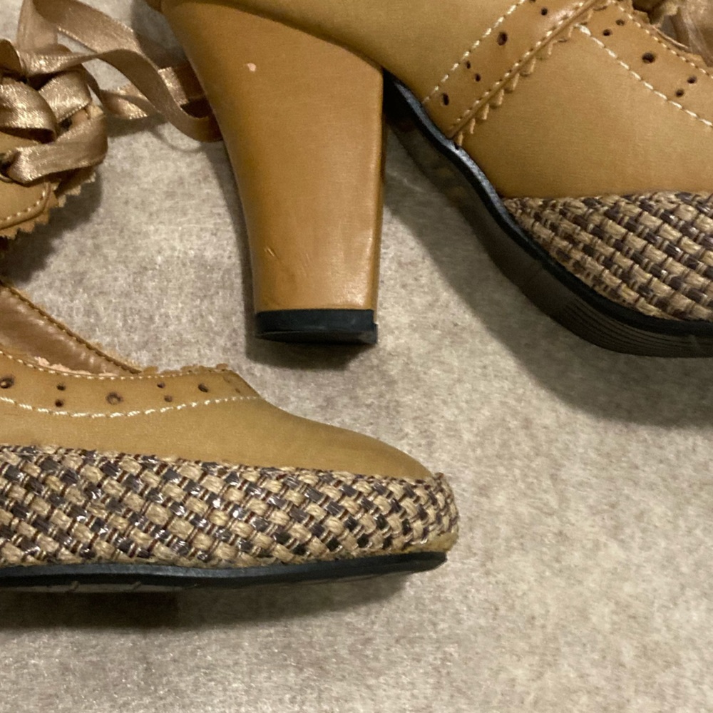 Cute Ribbon Heels - Picture 8 of 16